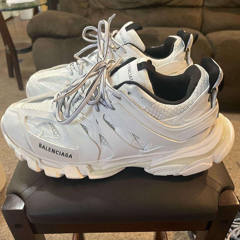 Balenciagas sneakers size 45